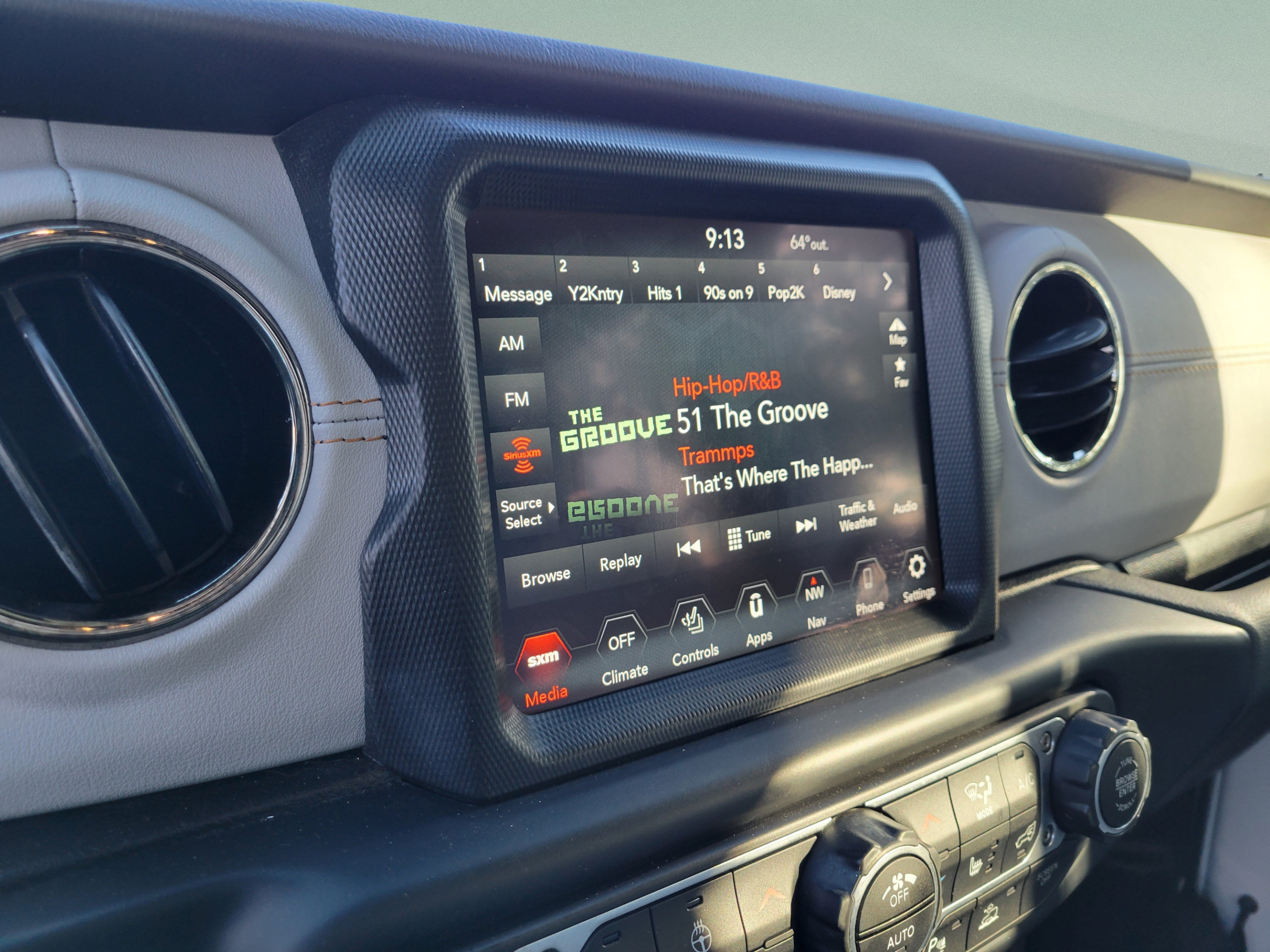 Certified 2021 Jeep Wrangler Unlimited Sahara AWD/4WD image 16