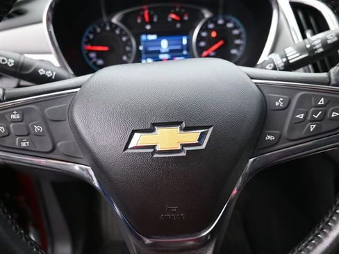 Used 2019 Chevrolet Equinox LT image 30