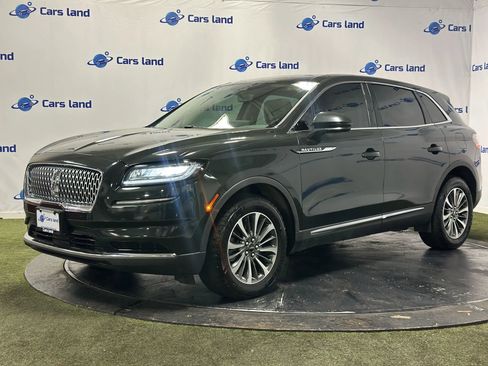 Used 2022 Lincoln Nautilus Reserve AWD/4WD image 6