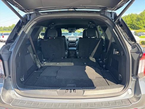 Used 2025 Ford Explorer ST-Line AWD/4WD image 11