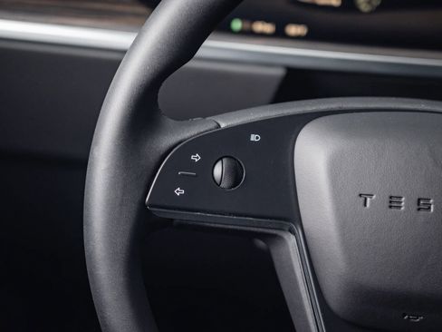 Used 2021 Tesla Model S Plaid image 47