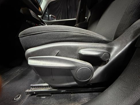 Used 2018 Jeep Renegade Sport w/ Power & Air Group image 14