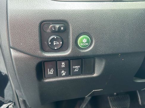 Used 2020 Honda Ridgeline Sport image 15