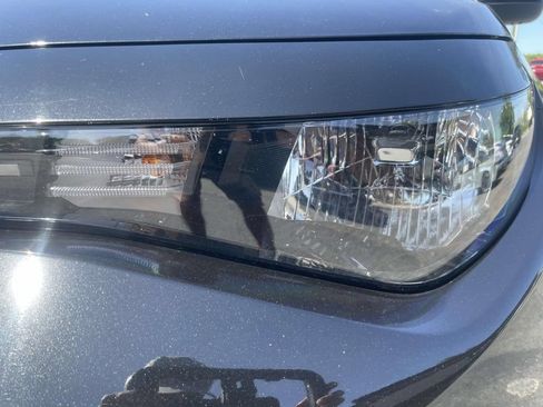 Used 2023 Kia Soul LX FWD image 9
