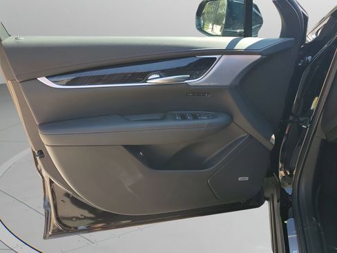 New 2025 Cadillac XT6 Premium Luxury w/ LPO, Floor Liner Package image 28