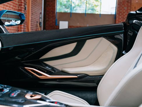 Used 2021 Lamborghini Sian Roadster AWD/4WD image 10
