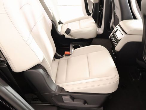 New 2026 Lincoln Aviator 2WD image 15