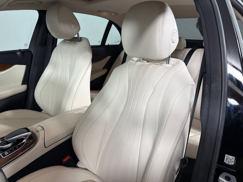 Used 2019 Mercedes-Benz E 300 4MATIC w/ Premium 1 Package image 12