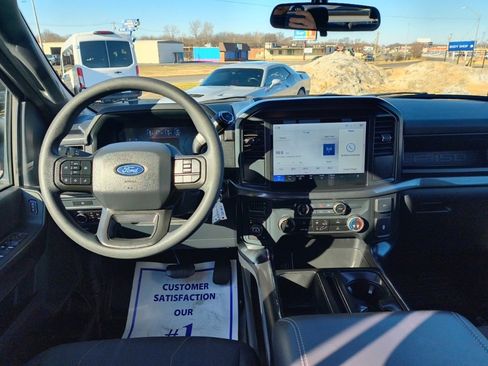 Used 2025 Ford F150 STX image 17