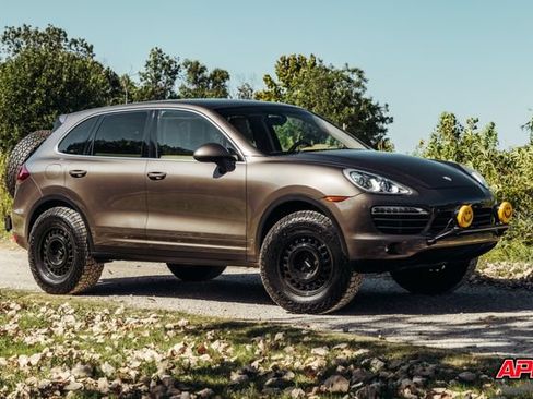 Used 2013 Porsche Cayenne AWD/4WD image 30