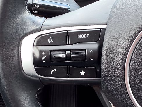 Used 2025 Kia Sportage EX w/ Premium Package FWD image 18