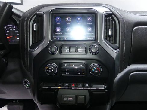 Used 2020 Chevrolet Silverado 1500 RST w/ RST Value Package AWD/4WD image 35