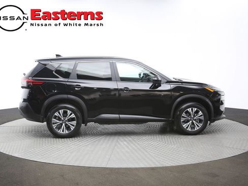 Used 2023 Nissan Rogue SV image 43