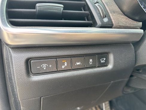 Used 2022 Kia Telluride SX w/ SX Prestige Package image 8