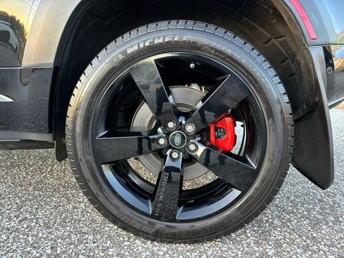 Used 2020 Land Rover Defender 110 X image 36