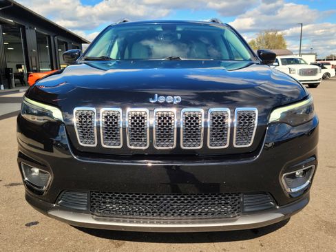 Used 2019 Jeep Cherokee Limited image 2