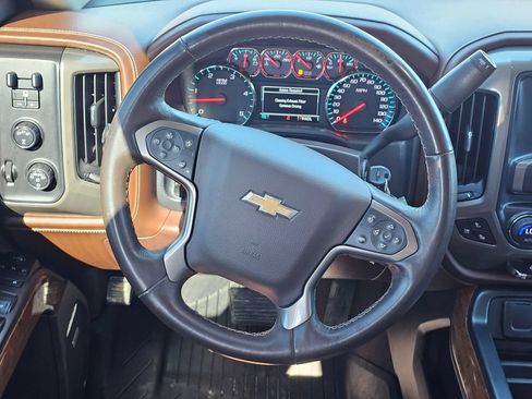 Used 2019 Chevrolet Silverado 2500 High Country AWD/4WD image 19
