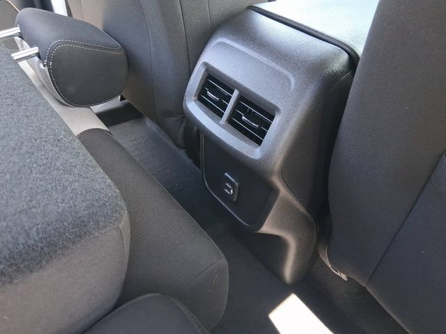 Used 2023 Chevrolet Equinox LS FWD image 24