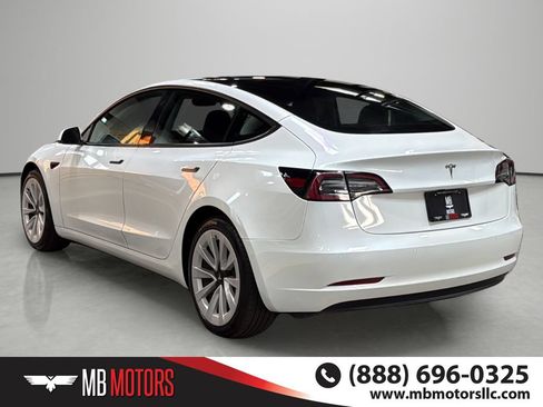 Used 2022 Tesla Model 3 RWD image 3