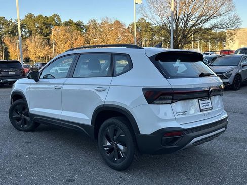 New 2026 Volkswagen Taos S image 7