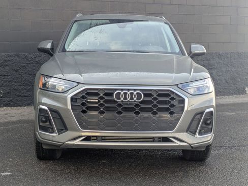 Certified 2025 Audi Q5 2.0T Premium Plus w/ Premium Plus Package image 2