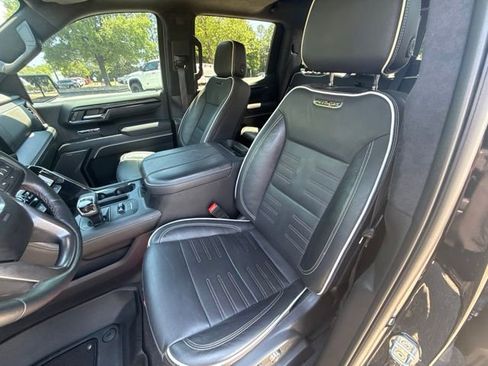 Used 2023 GMC Sierra 1500 AT4X AWD/4WD image 25