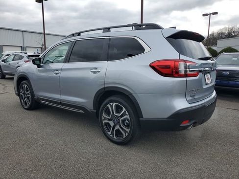 Certified 2025 Subaru Ascent Touring image 4