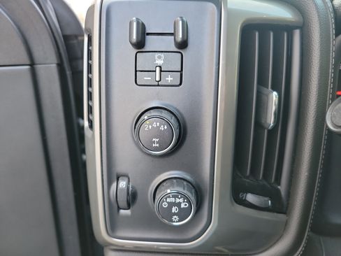 Used 2019 Chevrolet Silverado 2500 High Country w/ Duramax Plus Package image 25