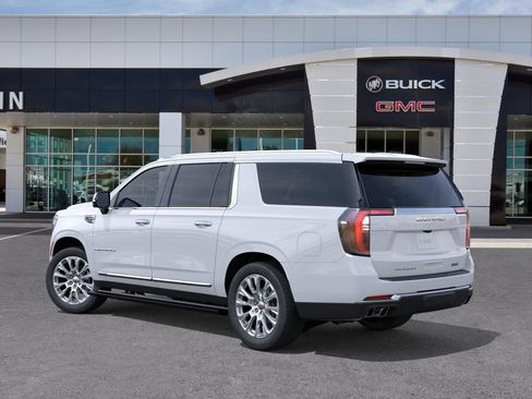 New 2026 GMC Yukon XL Denali w/ Denali Reserve Package AWD/4WD image 3