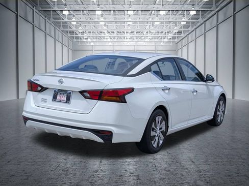 Used 2020 Nissan Altima 2.5 S FWD image 8