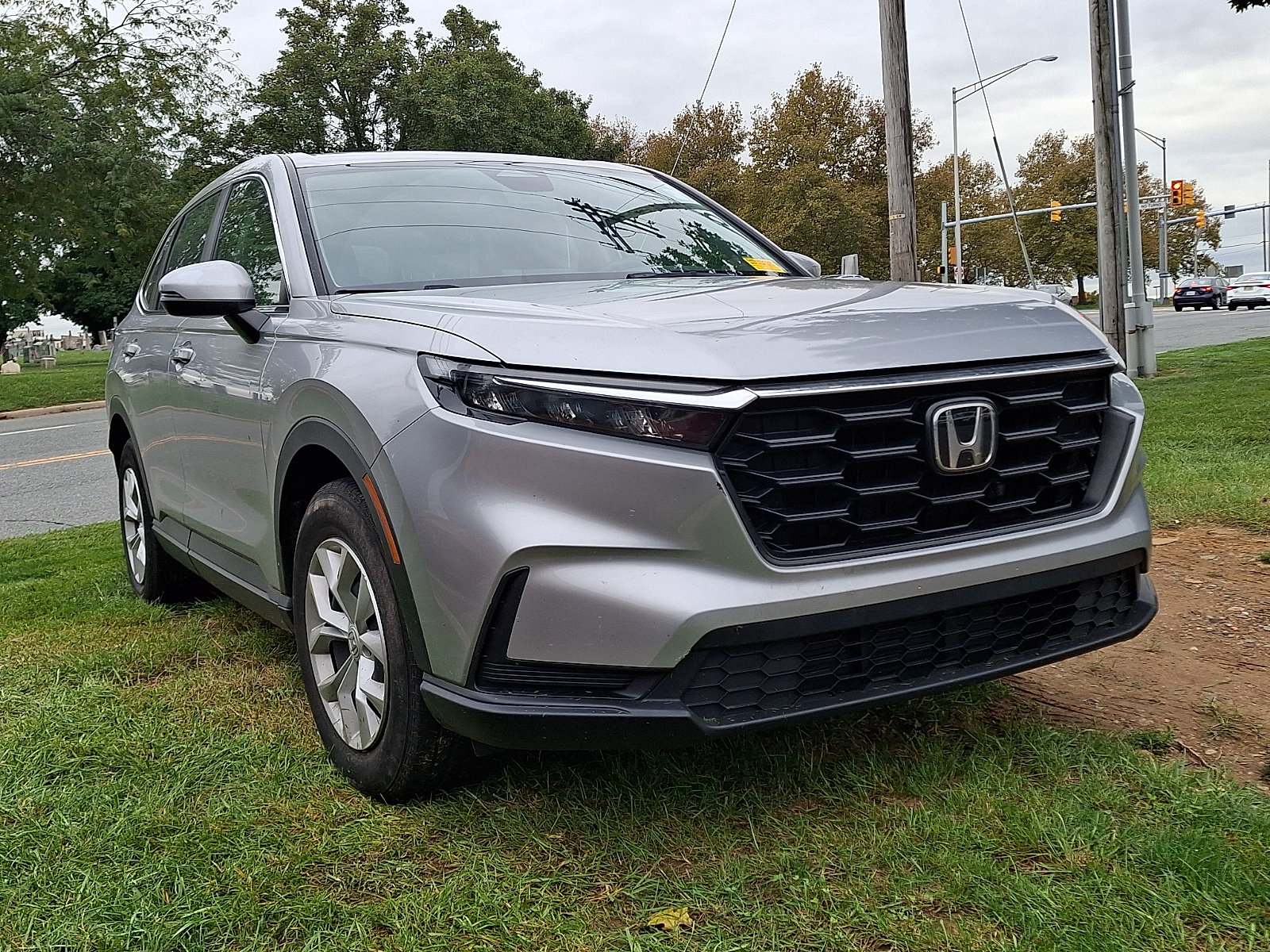 Used 2024 Honda CR-V LX image 1