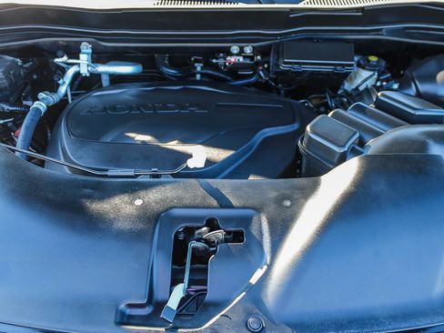 Certified 2022 Honda Pilot Sport image 27