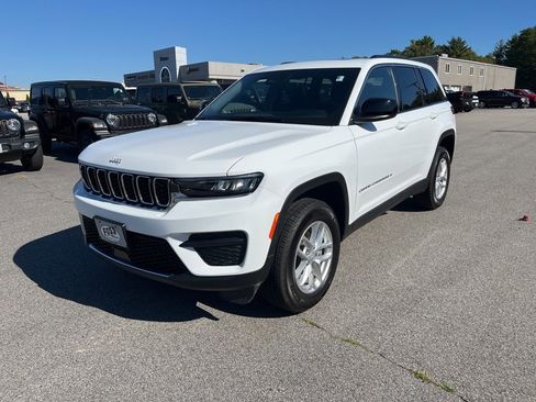 New 2025 Jeep Grand Cherokee image 3