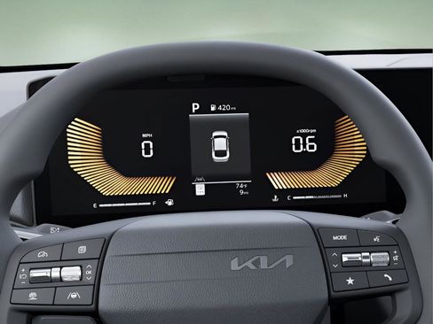 New 2025 Kia K4 LXS image 39