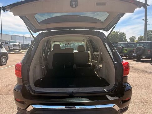 Used 2017 Nissan Pathfinder S FWD image 31