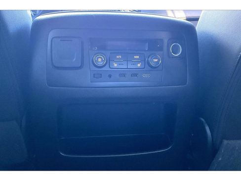 Used 2017 Chevrolet Suburban Premier image 36