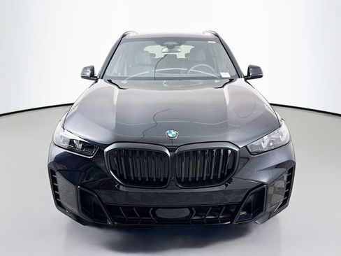 New 2026 BMW X5 xDrive40i w/ M Sport Package AWD/4WD image 2