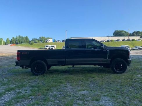 Certified 2023 Ford F350 King Ranch AWD/4WD image 10