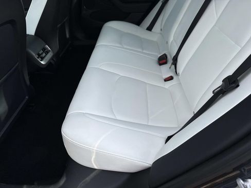 Used 2023 Tesla Model 3 Performance image 14