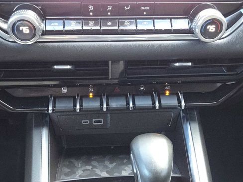 Certified 2023 GMC Canyon Elevation w/ Convenience Package image 19