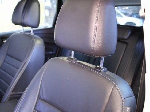 Used 2016 Ford C-MAX Energi SEL image 18