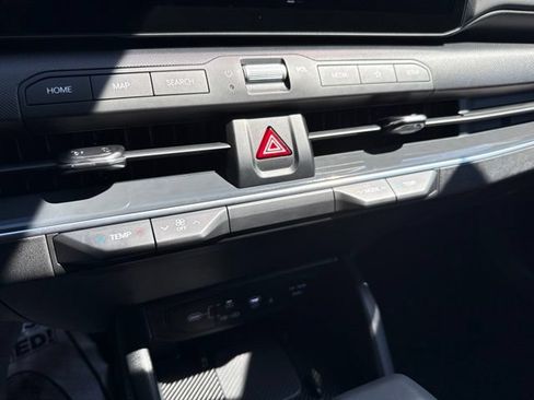 Used 2025 Kia K4 EX FWD image 34