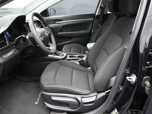 Used 2020 Hyundai Elantra SE w/ Cargo Package (C1) image 21
