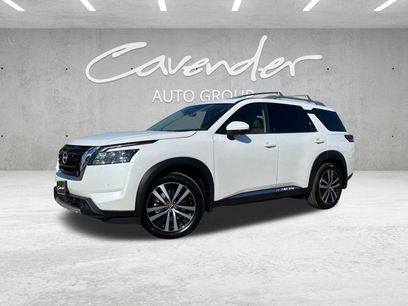 New 2025 Nissan Pathfinder Platinum