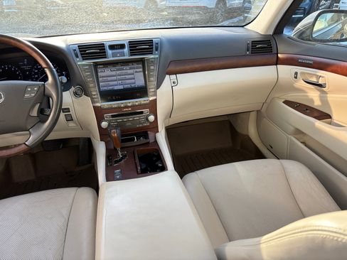 Used 2012 Lexus LS 460 AWD image 33