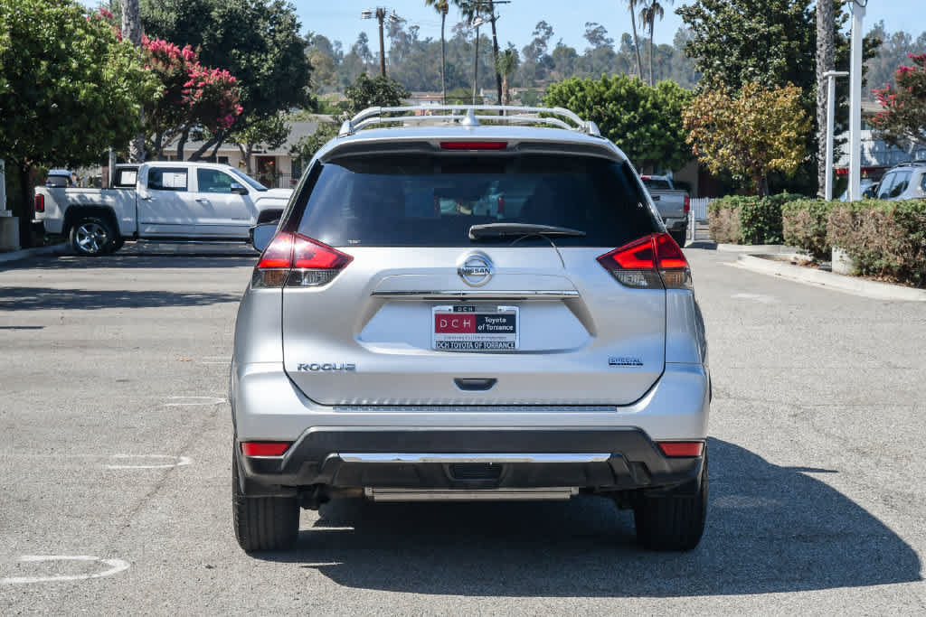 Used 2019 Nissan Rogue S w/ Special Edition Package FWD image 8