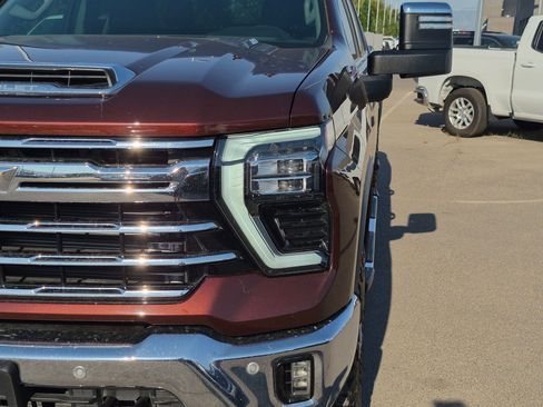 Used 2024 Chevrolet Silverado 2500 LTZ w/ LTZ Plus Package AWD/4WD image 10