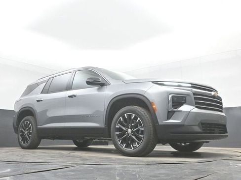 New 2026 Chevrolet Traverse LT FWD image 43