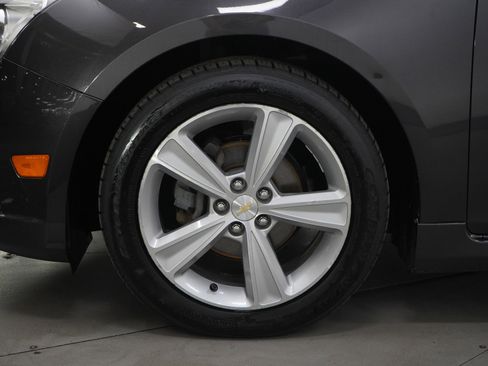 Used 2014 Chevrolet Cruze LT w/ Sun, Sound and Sport Package image 28