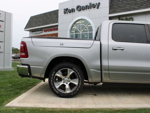 Used 2019 RAM 1500 Laramie AWD/4WD image 43